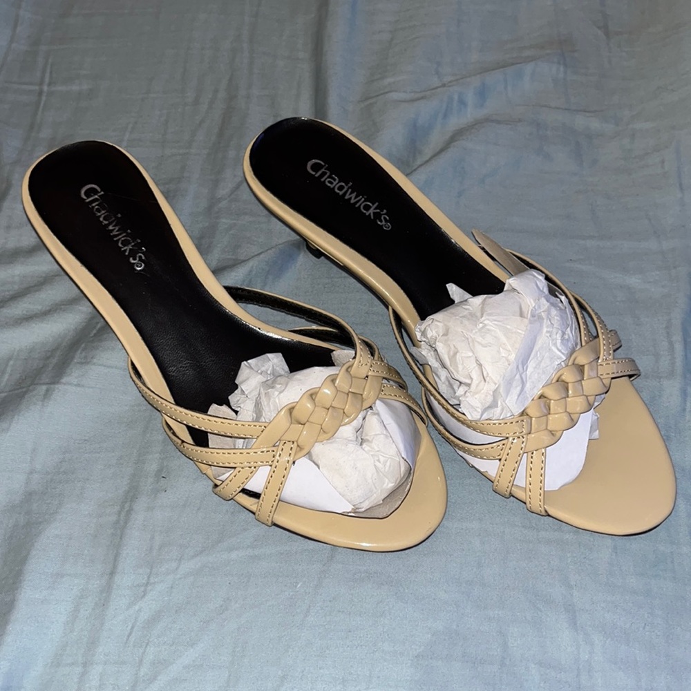 Tan Kitten Heel
